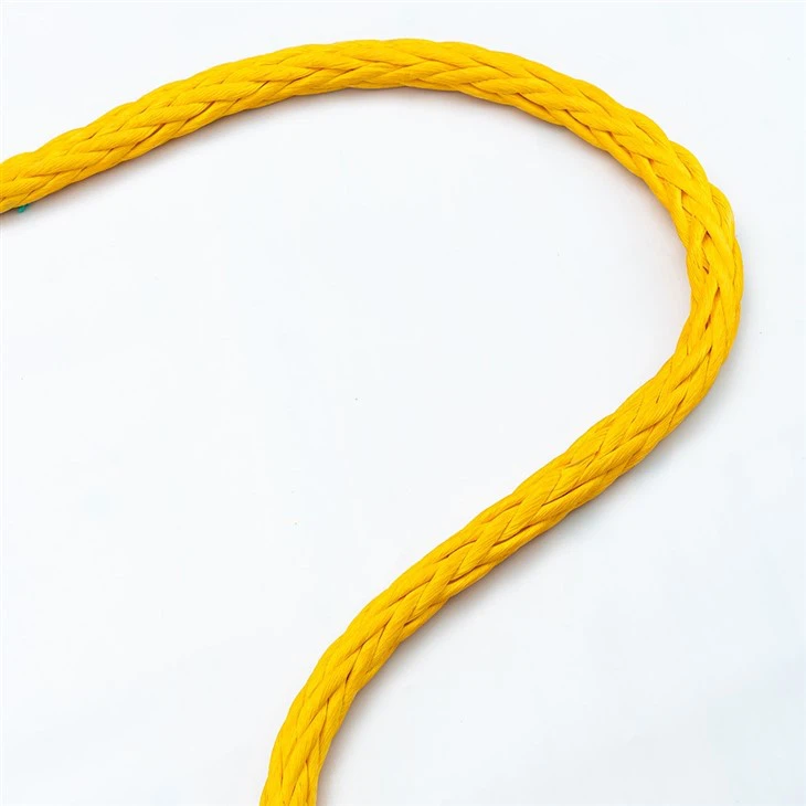 Lightweight UHMWPE Rope